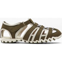 Sandały. Szare sandały bonprix, bez wzorów, z gumy, sportowe, bez obcasa, bez zapięcia. Za 119.99 zł.