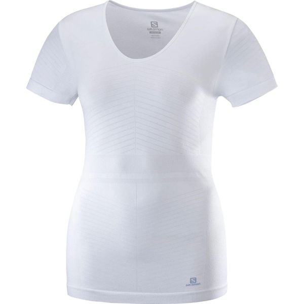 Koszulka turystyczna damska Salomon Elevate Move On Tee. Białe t-shirty sportowe Salomon, bez wzorów, z elastanu, bez ramiączek. W wyprzedaży za 112.00 zł.