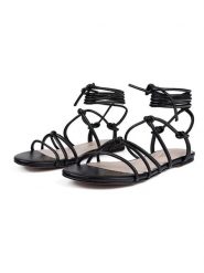 Loft37 Skórzane sandały "Rendezvous At Sunset" w kolorze czarnym rozmiar: 38. Czarne sandały loft37, bez wzorów, klasyczne, z otwartym noskiem, bez obcasa, bez zapięcia. Za 402.95 zł.