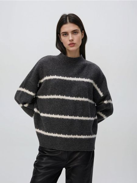 Sweter w paski - szary. Szare swetry Reserved, l, bez wzorów, z dzianiny, bez ramiączek. Za 139.99 zł.