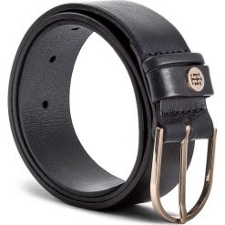 Pasek Damski TOMMY HILFIGER - Classic Belt AW0AW05376 75 413. Niebieskie paski Tommy Hilfiger, w paski, ze skóry. W wyprzedaży za 149.00 zł.