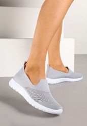 Szare Wsuwane Tenisówki z Ozdobną Perforacją Siltia. Szare trampki Renee, bez wzorów, z jeansu, eleganckie, bez zapięcia. W wyprzedaży za 55.99 zł.