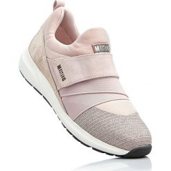 Sneakersy Mustang bonprix stary jasnoróżowy. Buty sportowe lifestyle marki Mohito. Za 139.99 zł.