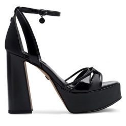 Sandały Nine West. Czarne sandały Nine West, bez wzorów, bez obcasa, na słupku, bez zapięcia. Za 199.99 zł.