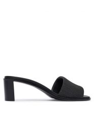 Calvin Klein Klapki Block Heel Sandal Aop HW0HW03016 Czarny. Czarne klapki Calvin Klein, bez wzorów, z materiału, bez obcasa, bez zapięcia. Za 529.99 zł.