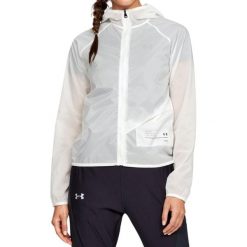 Kurtka turystyczna damska Under Armour Qualifier Storm Packable. Białe kurtki przeciwdeszczowe Under Armour, bez wzorów, z nylonu, bez kaptura. W wyprzedaży za 208.00 zł.
