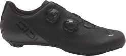 Buty ERGO 6 czarne. Czarne buty treningowe SIDI, bez wzorów, z mikrofibry, bez zapięcia, rowerowe. Za 797.00 zł.
