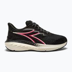 Buty do biegania damskie Diadora Strada. Czarne buty do biegania Diadora, na lato, bez wzorów, z materiału, bez zapięcia, do biegania. Za 379.99 zł.