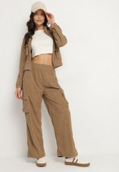 Jasnobrązowy Komplet Dresowy w Stylu Cargo Bluza ze Stójką i Szerokie Spodnie Arritarra. Brązowe bluzy Born2be, m, bez wzorów, z dresówki, bez kaptura. W wyprzedaży za 76.49 zł.