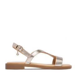 Sandały Lasocki. Żółte sandały Lasocki, bez wzorów, bez obcasa, na płaskiej podeszwie, bez zapięcia. Za 129.99 zł.