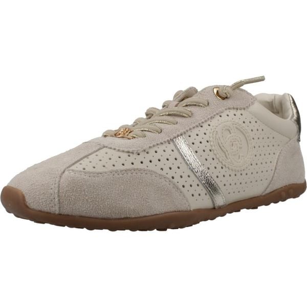 Buty CARMELA 163109C Jasnobrązowy. Brązowe buty trekkingowe Carmela, ze skóry, bez zapięcia. Za 409.95 zł.