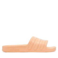 Klapki adidas. Czerwone klapki adidas, bez wzorów, sportowe, bez obcasa, bez zapięcia. Za 119.99 zł.