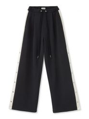Scotch & Soda Spodnie w kolorze czarnym rozmiar: XL. Czarne spodnie materiałowe Scotch & Soda, bez wzorów, z materiału. Za 141.19 zł.