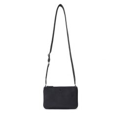 Torebka LAUREN RALPH LAUREN. Czarne listonoszki Lauren Ralph Lauren, bez wzorów, bez dodatków. Za 859.99 zł.
