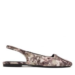 Baleriny DKNY. Brązowe baleriny DKNY, bez wzorów, bez obcasa, bez zapięcia. Za 529.99 zł.