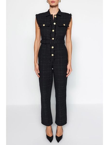 Trendyol Kombinezon w kolorze czarnym rozmiar: 36. Czarne kombinezony Trendyol, bez wzorów, z tkaniny, bez kołnierzyka, bez ramiączek. Za 114.44 zł.