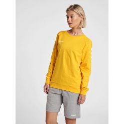 Bluza do piłki ręcznej damska Hummel Go Cotton Sweatshirt Woman. Czerwone bluzy z kapturem Hummel, xs, bez wzorów, z bawełny, bez kaptura, do piłki ręcznej. Za 165.40 zł.