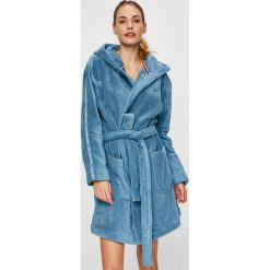 Tommy Hilfiger - Szlafrok. Niebieskie szlafroki damskie Tommy Hilfiger, z bawełny. Za 549.90 zł.