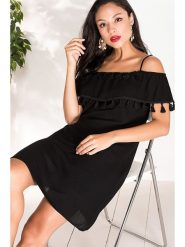 Milan Kiss Sukienka w kolorze czarnym rozmiar: M. Czarne sukienki Milan Kiss, na co dzień, m, z aplikacjami, z bawełny, bez kołnierzyka, bez ramiączek, mini, proste. Za 150.37 zł.