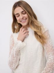 Bluzka z haftem - złamana biel. Bluzki Reserved, l, bez wzorów, z tkaniny, bez kołnierzyka, bez ramiączek. Za 139.99 zł.