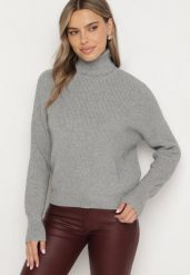 Szary Golf z Wiskozą Ozdobiony Błyszczącą Nitką Liandrae. Szare swetry Born2be, z aplikacjami, z jeansu, eleganckie, bez ramiączek. W wyprzedaży za 76.49 zł.