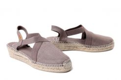 TONI PONS VERONA taupe, sandały damskie. Brązowe sandały Toni Pons, bez wzorów, bez obcasa, bez zapięcia. Za 220.92 zł.