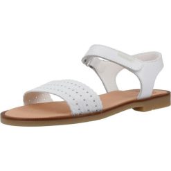 Sandały PABLOSKY 451600P Biały. Białe sandały Pablosky, bez wzorów, ze skóry, sportowe, bez obcasa, bez zapięcia. Za 242.99 zł.