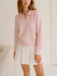 Sweter z kołnierzem - różowy. Czerwone swetry Sinsay, l, bez wzorów, bez ramiączek. Za 39.99 zł.