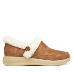 Kapcie Skechers. Brązowe kapcie Skechers, bez wzorów. Za 209.99 zł.