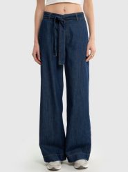 Jeansy damskie wide z paskiem granatowe Julii 550. Niebieskie jeansy BIG STAR, bez wzorów, z denimu, eleganckie, z podwyższonym stanem. Za 299.99 zł.