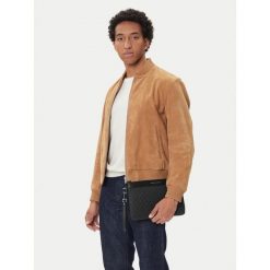 Torebka MICHAEL Michael Kors. Czarne kopertówki MICHAEL Michael Kors, bez wzorów, bez dodatków. Za 399.99 zł.