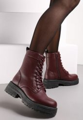 Bordowe Botki Workery na Grubej Podeszwie Fashia. Czerwone botki Renee, bez wzorów, z jeansu, eleganckie, bez obcasa, na płaskiej podeszwie, bez zapięcia. W wyprzedaży za 66.49 zł.