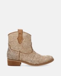 PLECIONE BOTKI W KOLORZE BEŻOWYM M431M21 RAF CUOI. Brązowe botki Venezia, bez wzorów, bez obcasa, bez zapięcia. Za 599.00 zł.