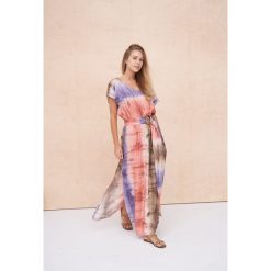 Sukienka Vermont BS Ombre Fiolet. Niebieskie sukienki blue shadow, s, bez wzorów, z materiału, bez kołnierzyka, bez ramiączek, maxi, wyszczuplające. W wyprzedaży za 169.95 zł.