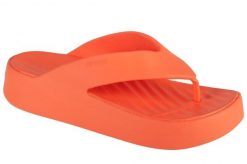 Japonki Dla Dorosłych Crocs Getaway Platform Flip. Czerwone japonki Crocs, bez wzorów, z materiału. Za 139.99 zł.