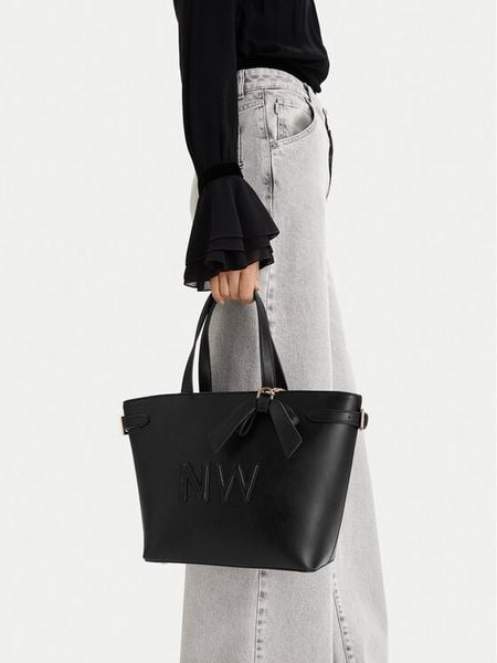 Nine West Torebka EO-Lira-LX20086b Czarny. Czarne torebki klasyczne Nine West, bez wzorów, z materiału, bez dodatków. Za 215.99 zł.