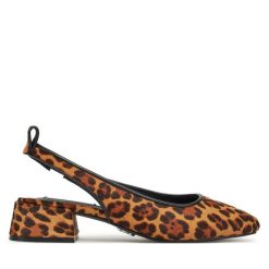 Sandały Steve Madden. Brązowe sandały Steve Madden, bez wzorów, bez obcasa, na słupku, bez zapięcia. Za 319.99 zł.