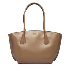Torebka Calvin Klein. Brązowe shopper bag Calvin Klein, bez wzorów, bez dodatków. Za 649.99 zł.