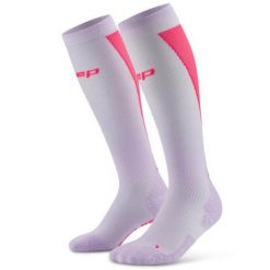 Damskie długie skarpety kompresyjne sportowe Core Ultralight CEP. Czerwone skarpetki CEP, bez wzorów, z elastanu. Za 229.00 zł.