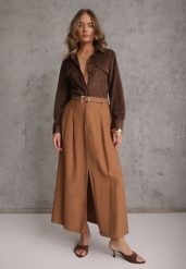 Brązowa Rozkloszowana Spódnica z Wiskozy Zdobiona Rozcięciem i Paskiem Urilia. Brązowe spódnice Renee, na randkę, l, z aplikacjami, z koronki, eleganckie, maxi, rozkloszowane. Za 119.99 zł.