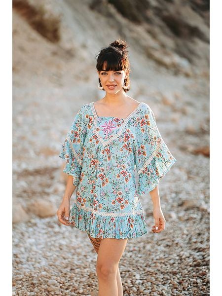 Isla Bonita by SIGRIS Sukienka w kolorze błękitnym rozmiar: M. Niebieskie sukienki Isla Bonita by SIGRIS, na co dzień, m, bez wzorów, z bawełny, bez kołnierzyka, bez ramiączek, mini, proste. Za 105.88 zł.