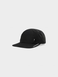 4F Czapka do biegania uniseks - czarna S/M. Czarne czapki z daszkiem 4f, bez wzorów, z dzianiny, sportowe. W wyprzedaży za 39.99 zł.