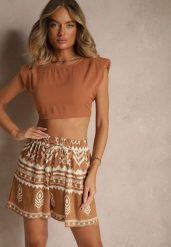 Brązowe Wiskozowe Szorty High Waist ze Wzorem Boho Lunadora. Brązowe szorty Renee, bez wzorów, z wiskozy, boho. W wyprzedaży za 39.99 zł.