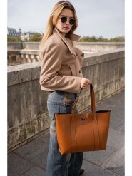 Maison héritage PARIS Skórzany shopper bag "Elis" w kolorze jasnobrązowym - 41 x 30 x 10 cm rozmiar: onesize. Brązowe shopper bag maison héritage PARIS, bez wzorów, z materiału, na ramię, bez dodatków. Za 391.99 zł.