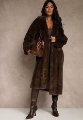 Brązowy Futrzany Płaszcz Oversize z Kieszeniami z Klapami Zellnessa. Brązowe płaszcze Renee, l, bez wzorów, z futra, bez kaptura. Za 329.99 zł.