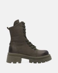 ZIELONE SKÓRZANE WORKERY 017914100 284 KH. Zielone botki Venezia, bez wzorów, ze skóry, bez obcasa, bez zapięcia. Za 399.00 zł.