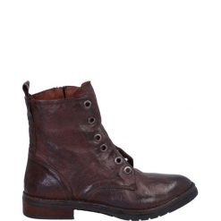 BRĄZOWE BOTKI DAMSKIE EVAN659 DAK CORT. Brązowe botki Venezia, bez wzorów, ze skóry, bez obcasa, bez zapięcia. Za 489.00 zł.