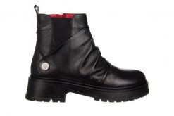 Botki Bayla-161 177 4008 Black 161618, Czarny, Skóra naturalna - 39. Czarne botki Bayla, bez wzorów, z gumy, eleganckie, z okrągłym noskiem, za kostkę, bez obcasa, bez zapięcia. W wyprzedaży za 269.00 zł.