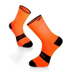 Skarpety rowerowe SKARPETKI ROWEROWE LEKKIE Fluo Orange. Pomarańczowe skarpetki TRY TO FLY, bez wzorów, z elastanu. Za 63.55 zł.