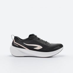 Buty do biegania damskie Kiprun Cushion 500. Czarne buty do biegania KIPRUN, bez wzorów, bez zapięcia, do biegania. Za 249.99 zł.